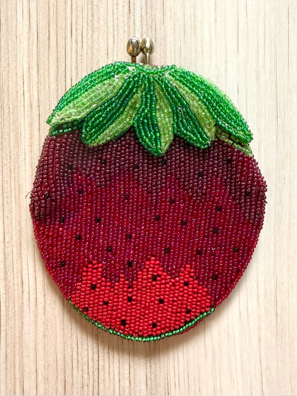 Vintage Delill Japan Beaded Strawberry Coin Purse Kiss Lock
